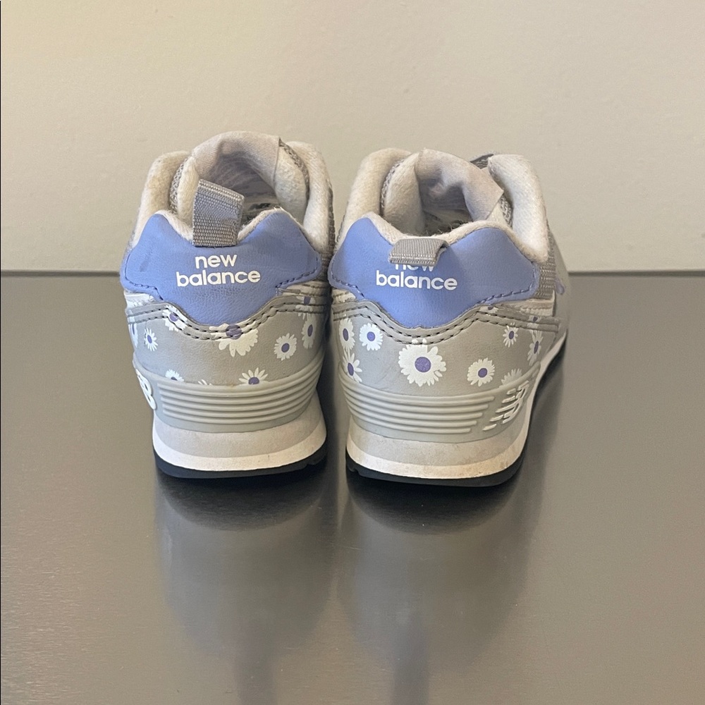 New Balance Toddler Girl Gray & Purole Floral sneakers - Picture 2 of 5